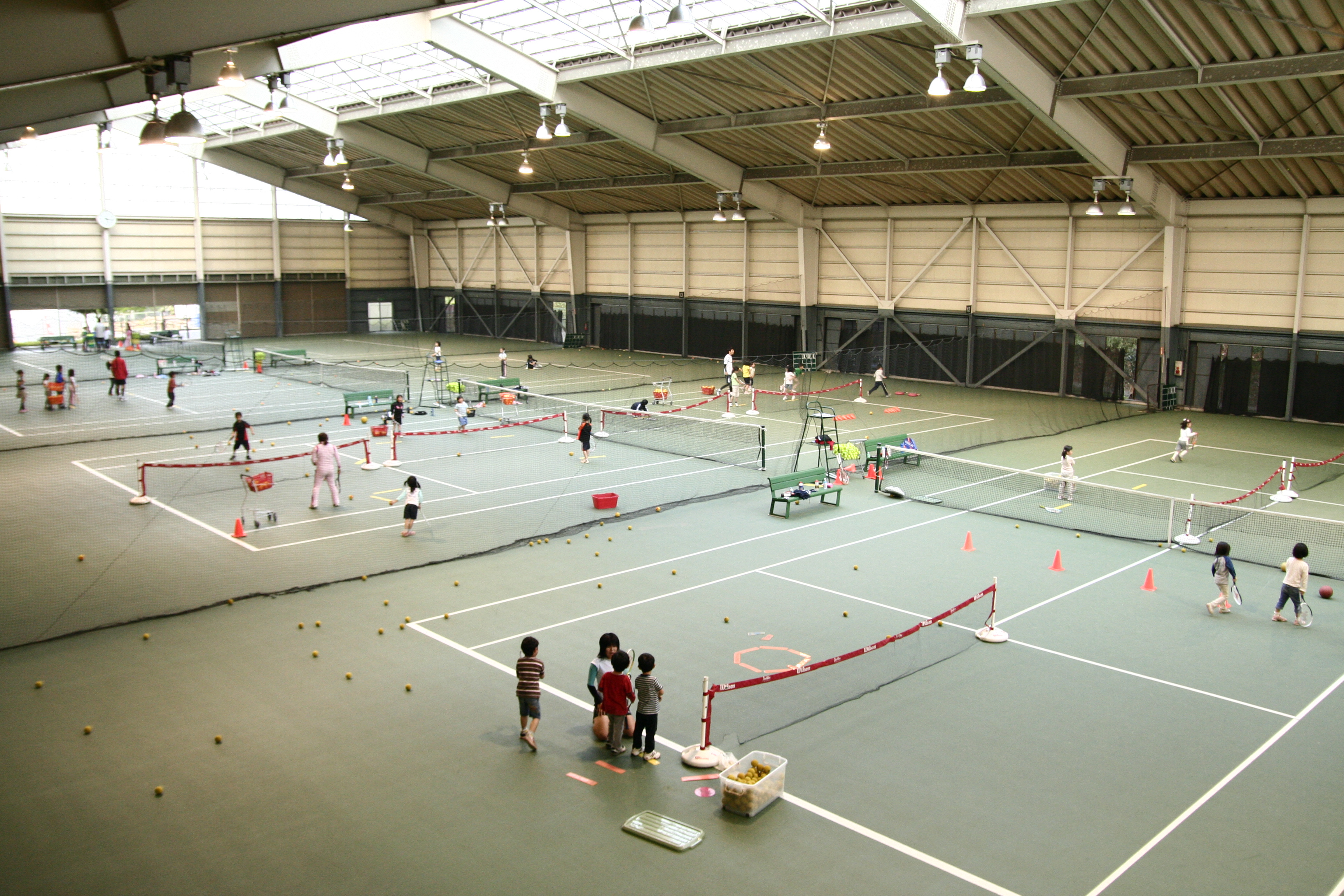 財団法人　吉田記念テニス研修センター