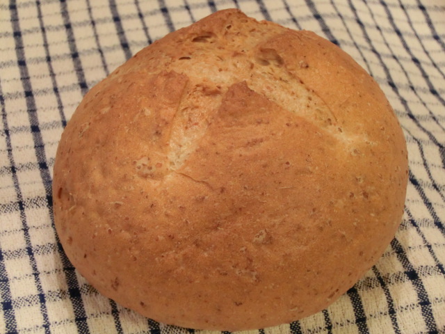 ヘイゼルパン　bread & beyond
